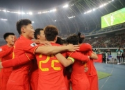 米兰体育入口-华姆主帅下课，球迷纷纷表达失望之情