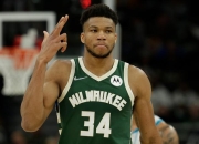 米兰体育app-雄鹿大胜黄蜂，取得赛季三连胜