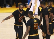 米兰体育入口-骑士对决篮网勒布朗对欧文的交锋