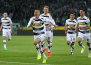 米兰体育官网-集体发挥出色，球队赢得关键胜利