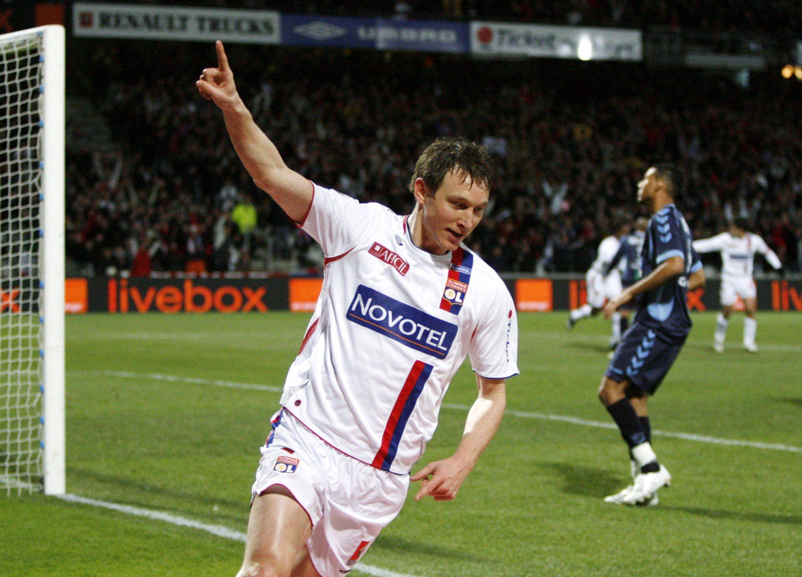 马赛客场战胜尼姆，取得胜利的简单介绍