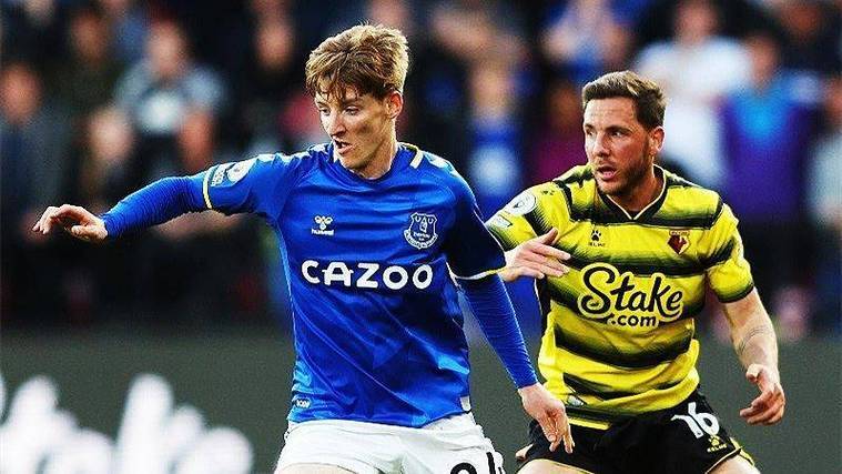 沃特福德连遇困境，保级寄望渐渐破灭