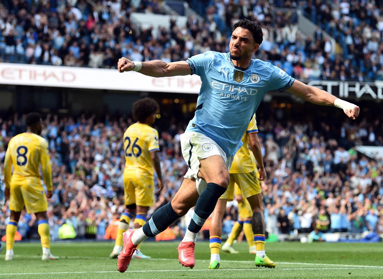 曼联主场血洗水晶宫，重夺胜利宝座一骑绝尘