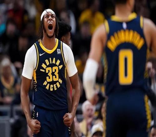 雄鹿调整阵容：新援或成关键