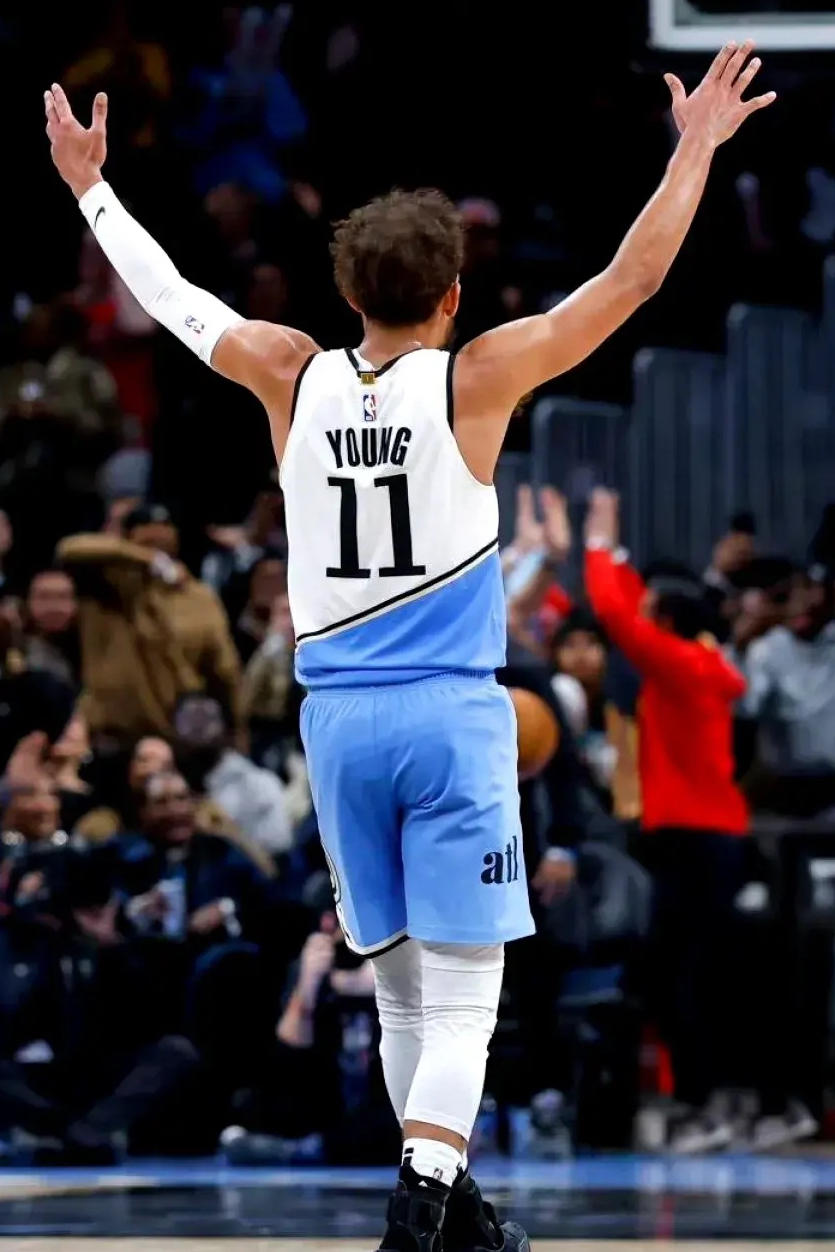 老鹰客场战胜掘金，特雷杨火热手感的简单介绍