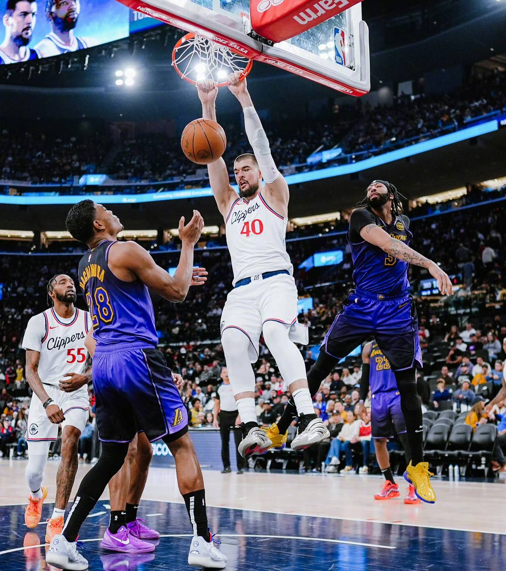 快船主场大胜国王取得连胜