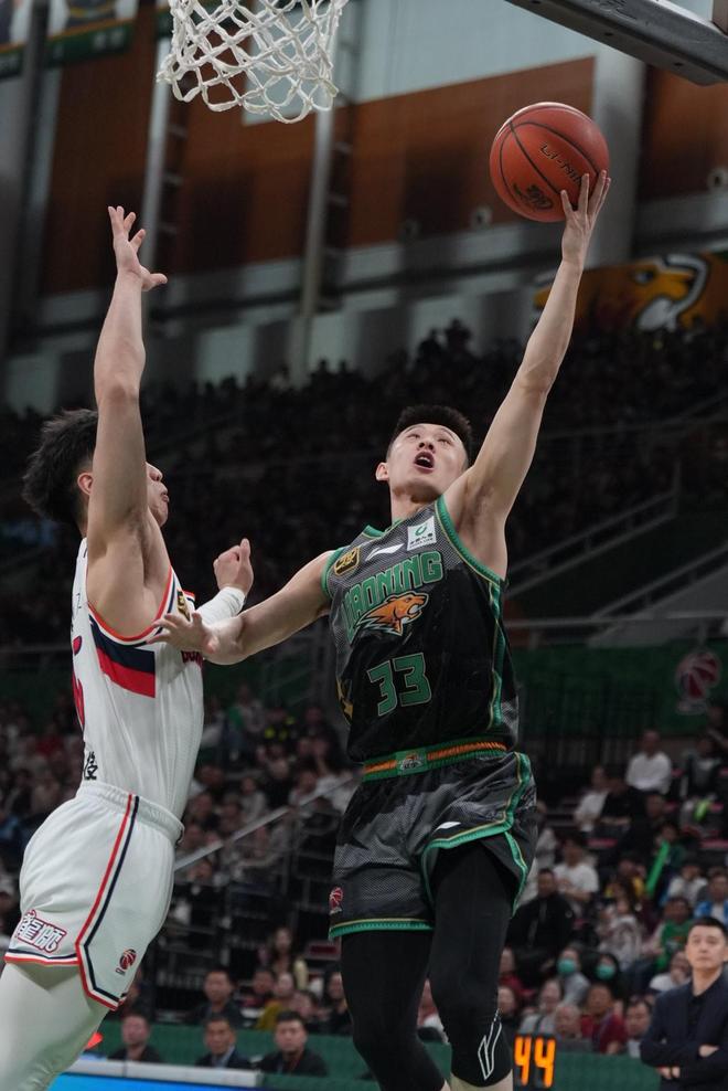 辽宁男篮客场逆转山东，取得四连胜