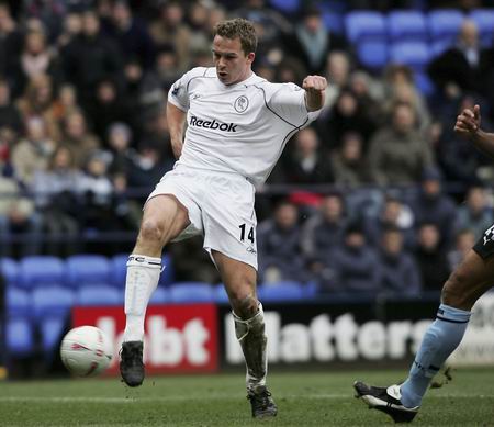 博尔顿主场击败富勒姆，实现保级希望的简单介绍